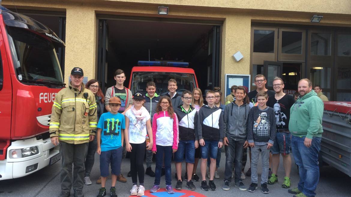 Abfahrt  zum 19. Landesfeuerwehrjugendlager nach Mauterndorf