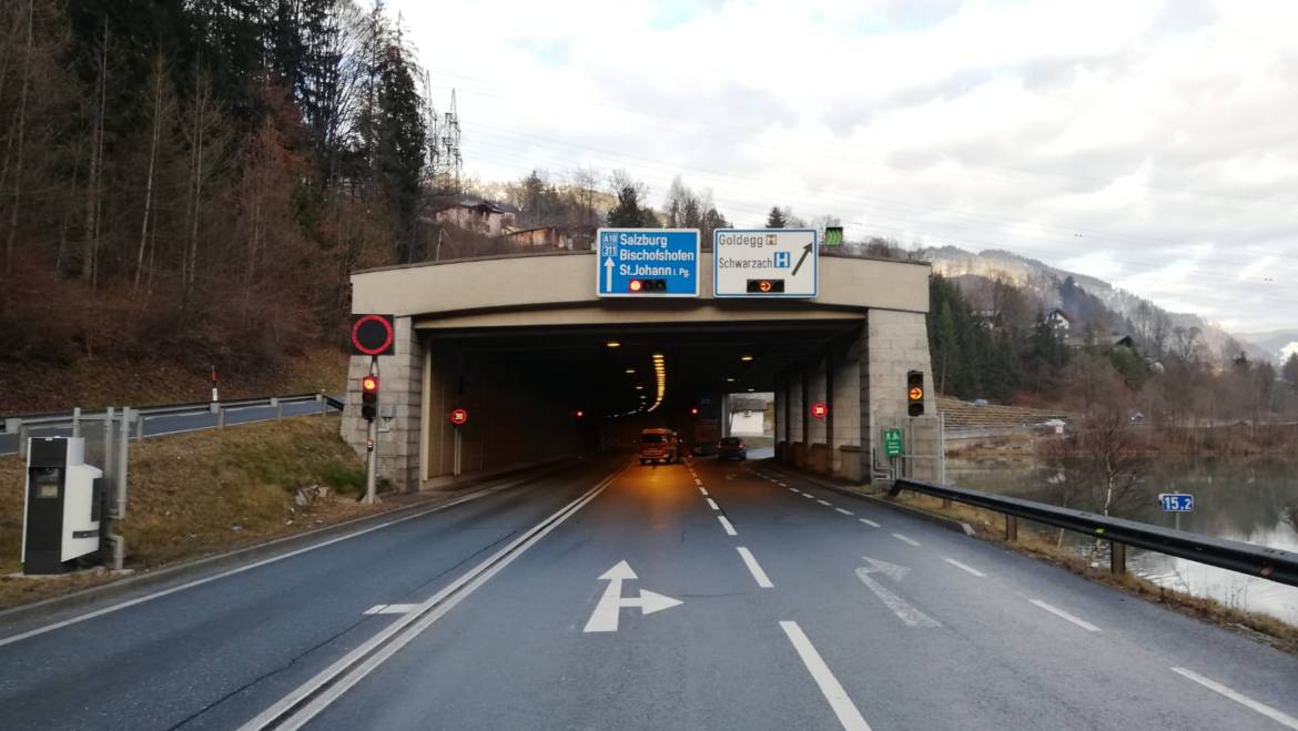 Verkehrsunfall im Schönbergtunnel