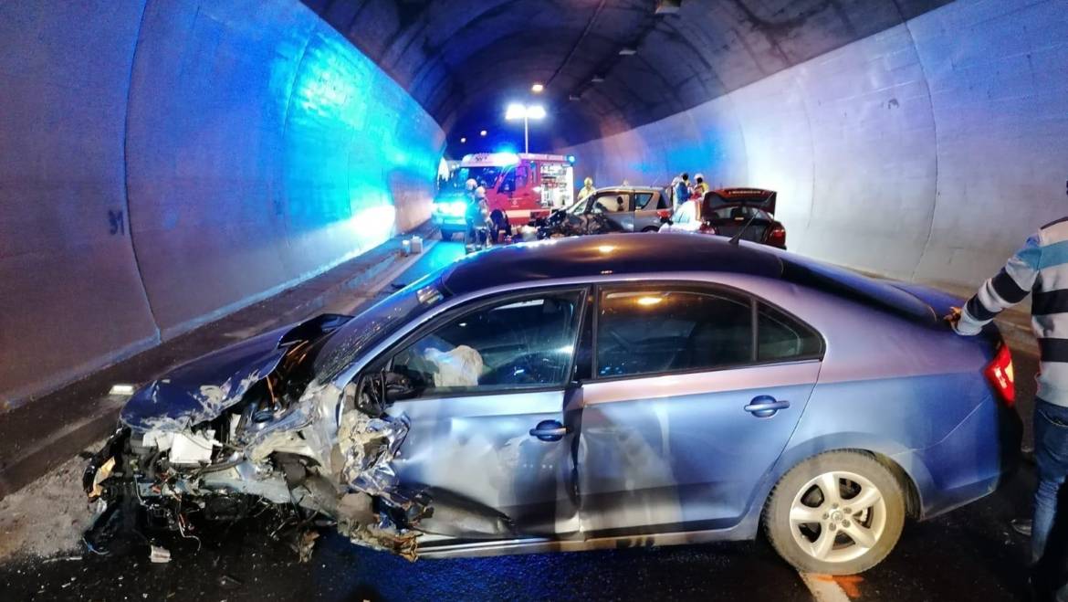 Verkehrsunfall im Mauthtunnel