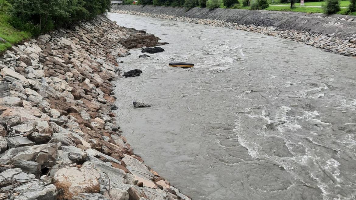 Personenrettung Rafting Unfall