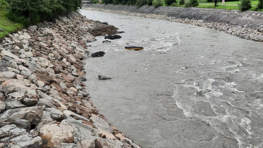 Personenrettung Rafting Unfall