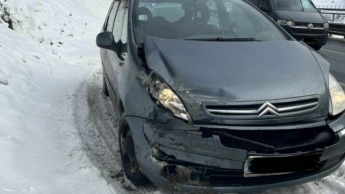 Aufräumen nach Verkehrsunfall